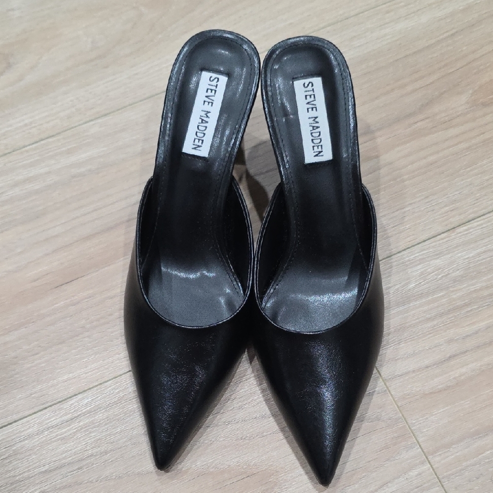 Steve Madden Sleek Black Pointed Heels